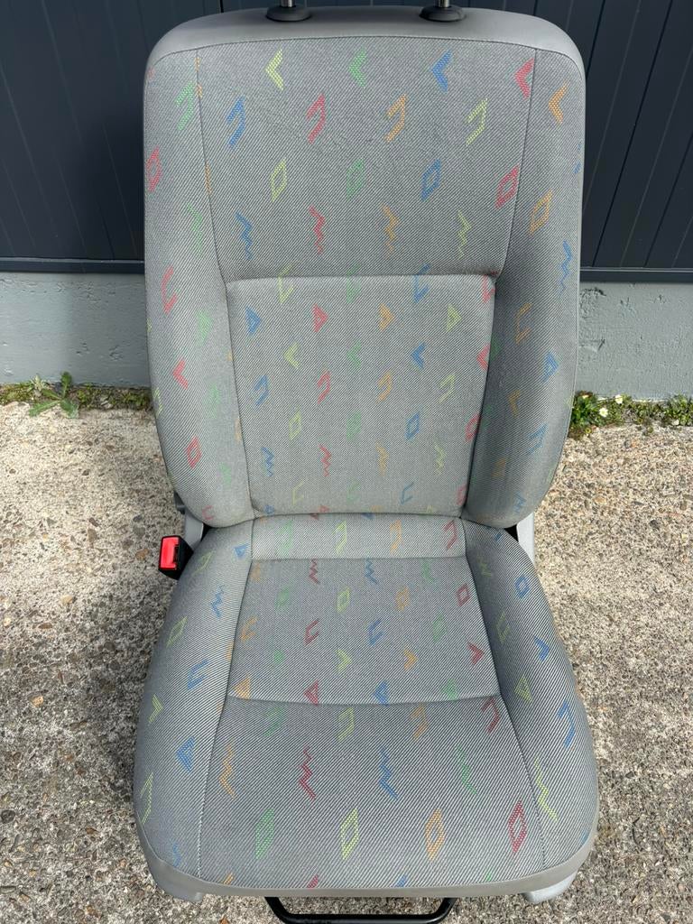 stoel links bestuurder volkswagen transporter t5 inka, Auto-onderdelen, Interieur en Bekleding, Tymtop5@gmail.com, 3161ek, Volkswagen