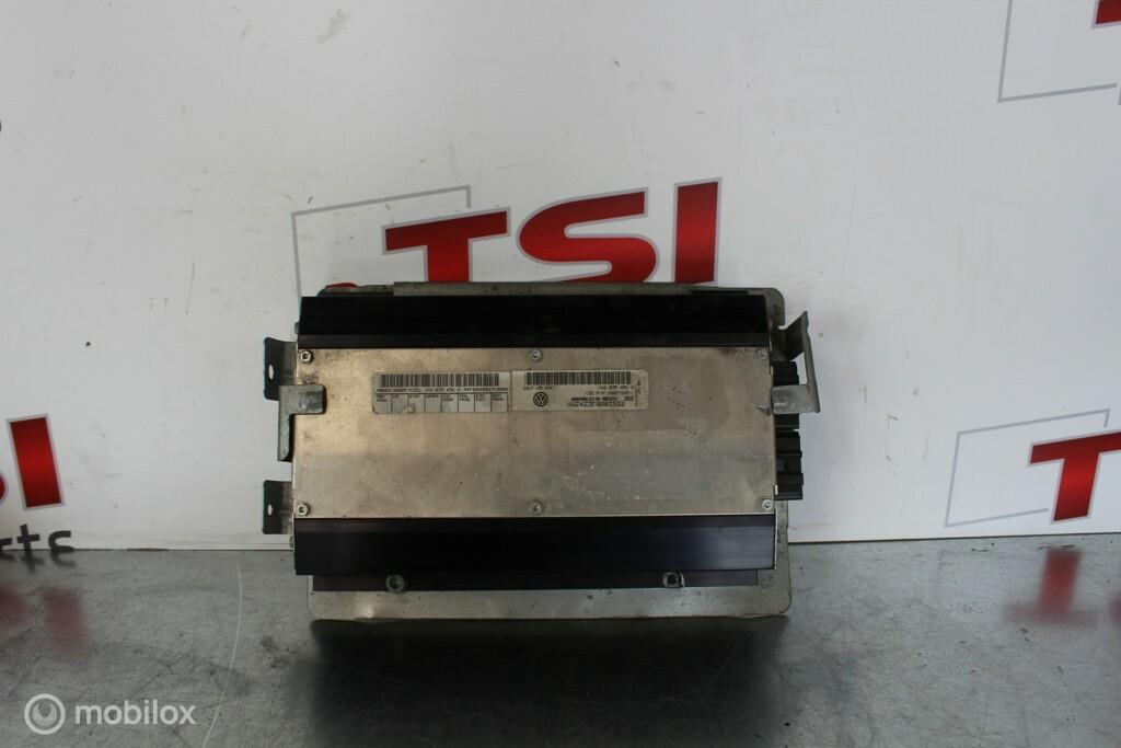 Versterker ​​1K6035456A​ ​​Volkswagen Golf V ('03-'08), Ophalen of Verzenden, Gebruikt, Volkswagen
