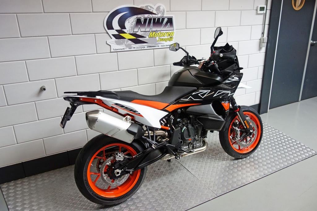 KTM 890 SMT, 2 cilinders, KTM, Motorrijbewijs A, Onbekend