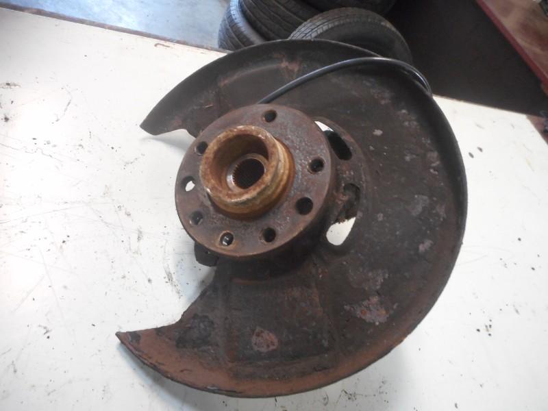 Wielnaaf Links Voor Saab 9-5 (YS3E) (1997-09/2009-12), Saab Deutschland GmbH, Gebruikt, Marienbergstraße  96, Nürnberg 90411, , Duitsland