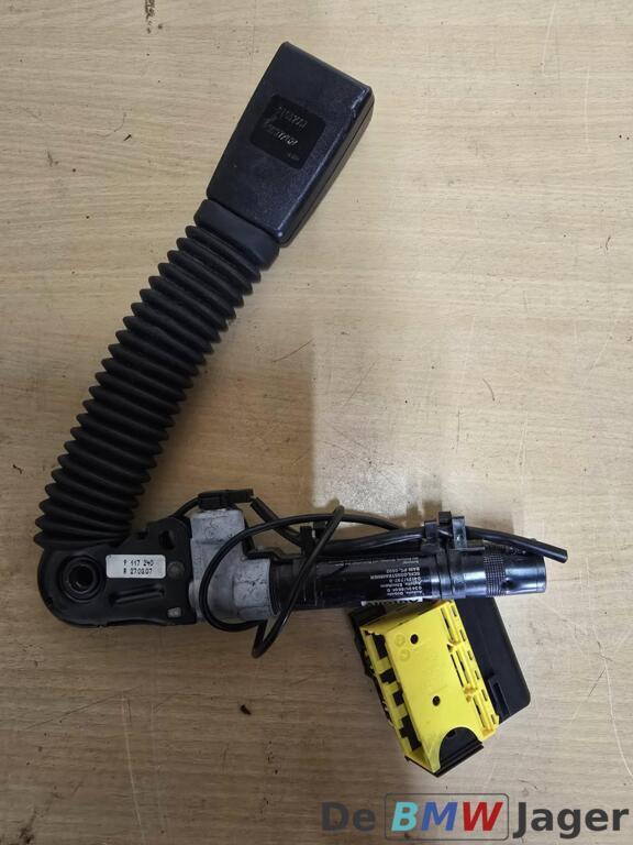Gordelspanner rechtsvoor BMW 5-serie E60 E61 & LCI 9117240, Auto-onderdelen, Interieur en Bekleding, BMW, Gebruikt, Ophalen of Verzenden