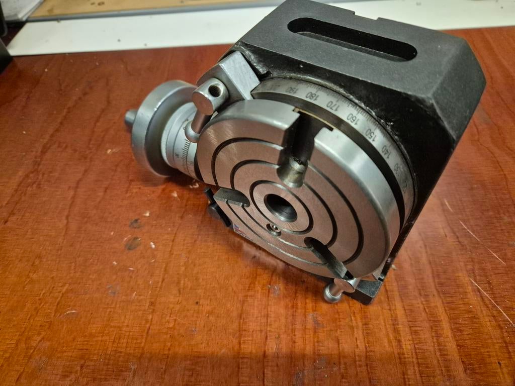 Verdeeltafel 110 mm - Precisie Gereedschap, Ophalen