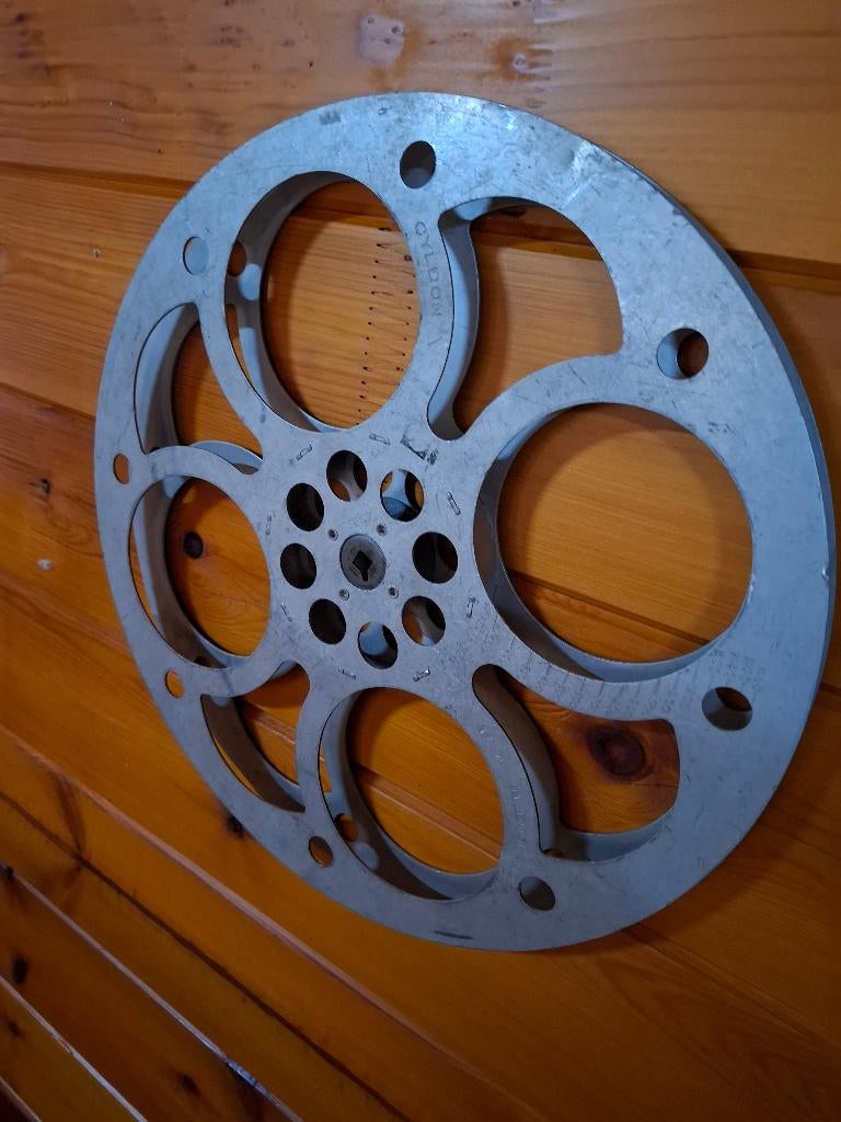 Lege 16 mm filmspoelen 600 meter, Audio, Tv en Foto, Filmrollen, Ophalen of Verzenden, 16mm film
