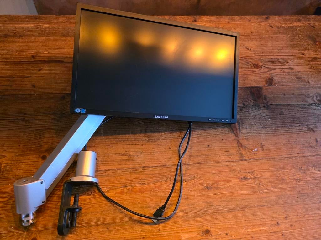 Samsung 22inch Beeldscherm/monitor met Tafel/Muursteun, Computers en Software, Monitoren, Gaming, Kantelbaar, Full HD, Ophalen of Verzenden
