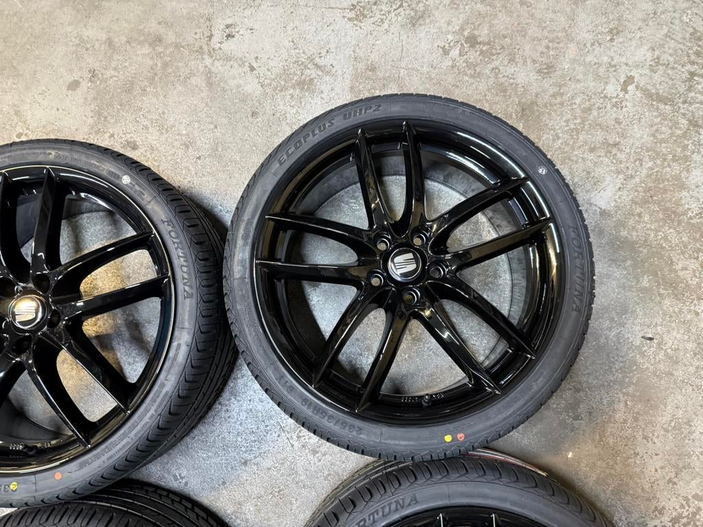 ✅19 inch Seat velgen 5x112 Leon FR Cupra Exeo Altea Alhambra, Auto-onderdelen, Banden en Velgen, Gebruikt, Banden en Velgen, 235 mm