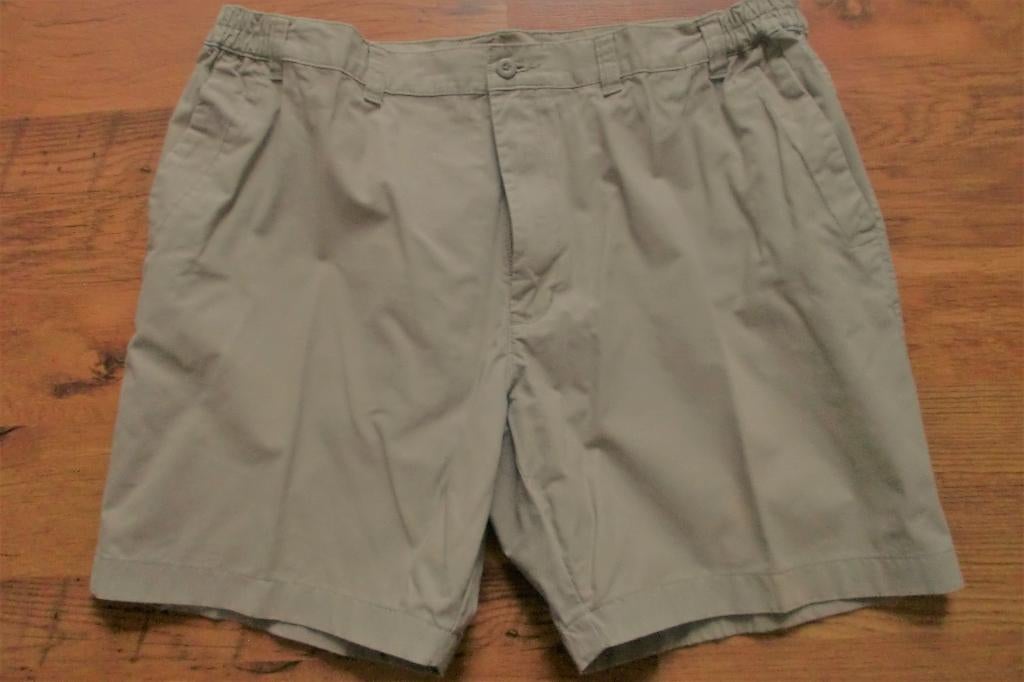 Prachtige zomer korte broek kleur licht mosgroen merk Canda., Verzenden, Nieuw, Overige maten, Overige kleuren