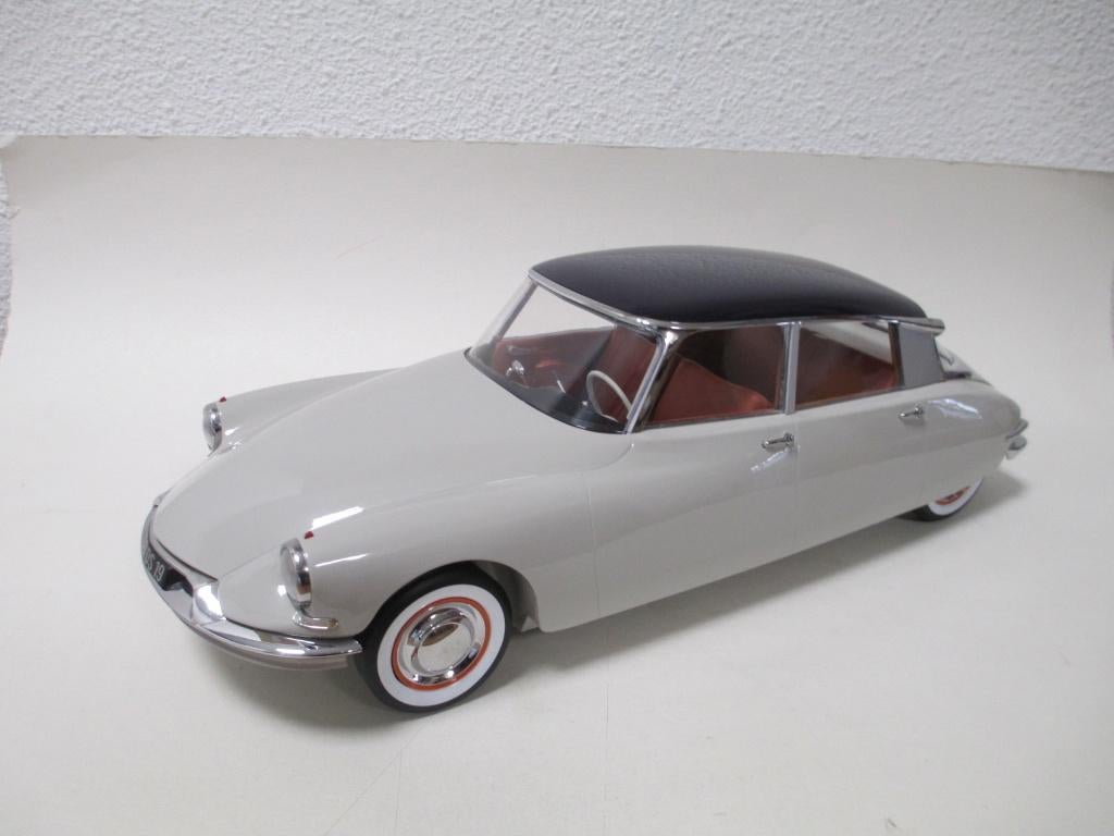 Citroen DS-19 1959 Norev 1/12, Hobby en Vrije tijd, Modelauto's | 1:5 tot 1:12, Nieuw, Auto, 1:9 t/m 1:12, Ophalen of Verzenden
