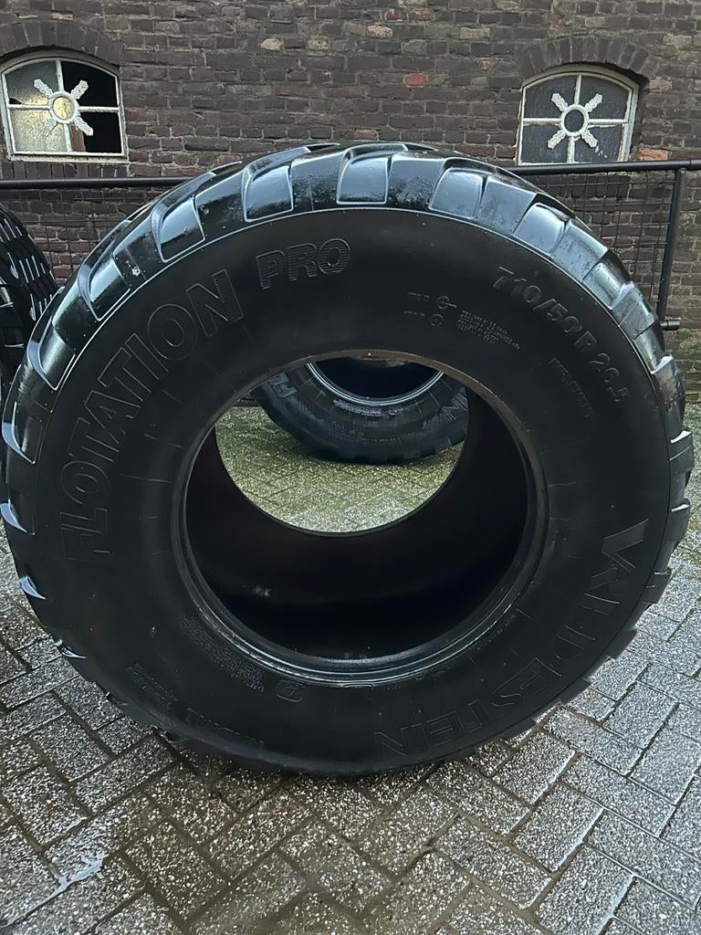 Vredestein flotation pro 710 50 R 26.5, Ophalen of Verzenden, All Season, Band(en)