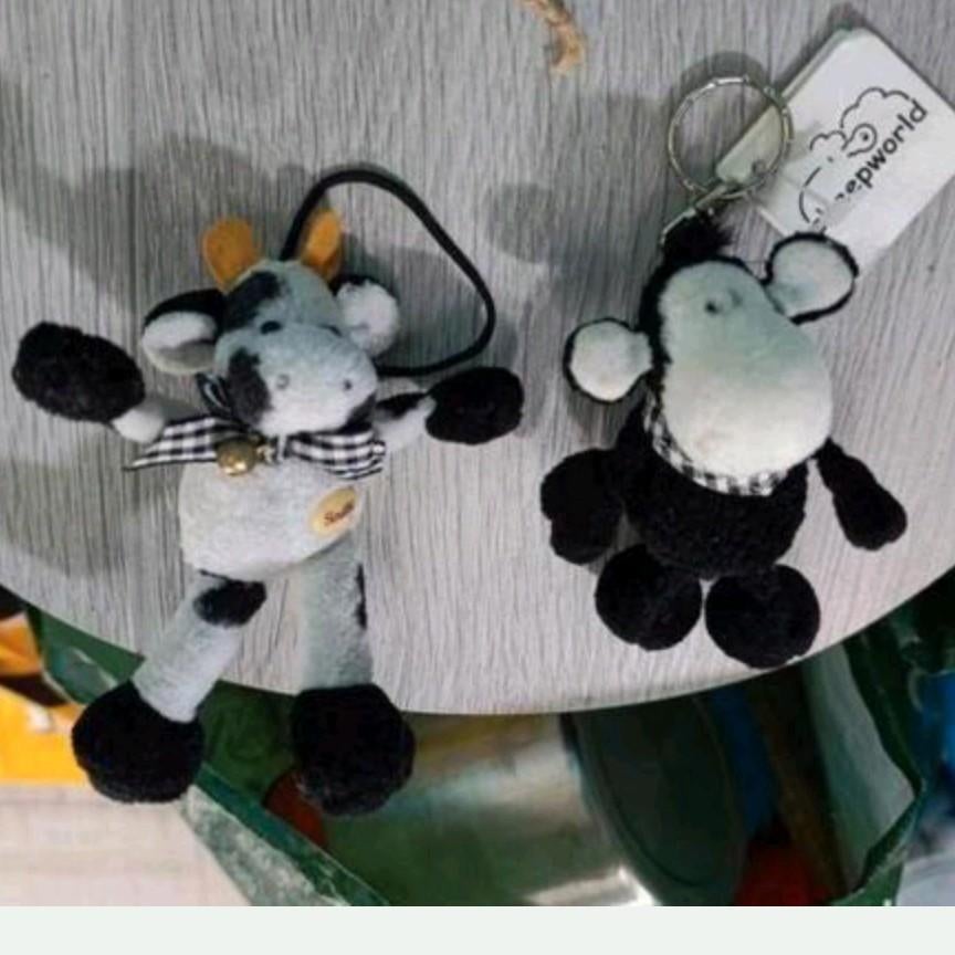Sleutelhanger koe zwart wit evt met schaap, Ophalen of Verzenden, Zo goed als nieuw, Dier of Natuur