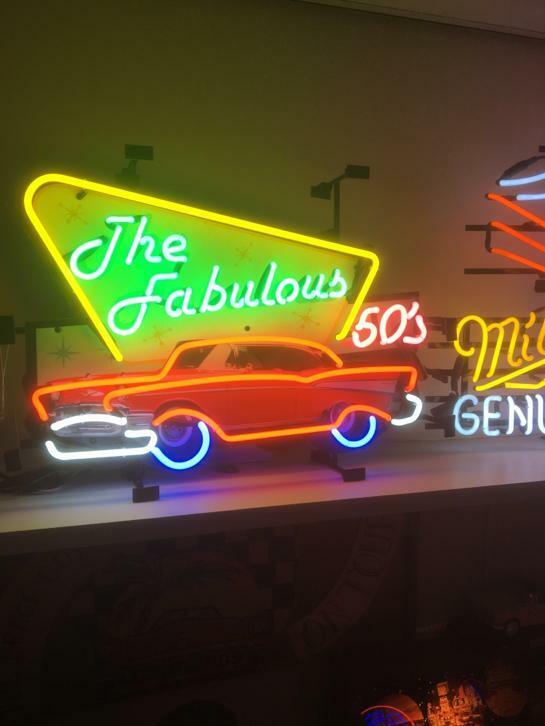 TIENTALLEN VOORRAAD NEONS, veel speciale acties Sale Sale !!, Ophalen, Nieuw, Lichtbak of (neon) lamp