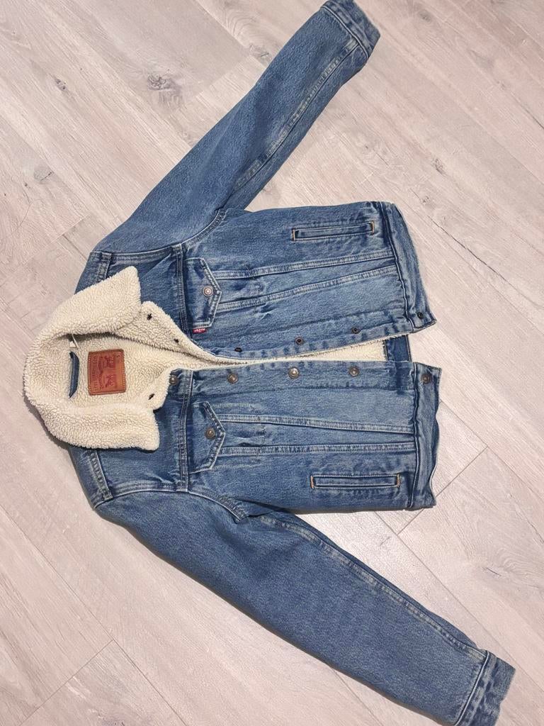 Levi's spijkerjas met teddy voering - Maat S, Ophalen, Zo goed als nieuw, Maat 36 (S), Blauw