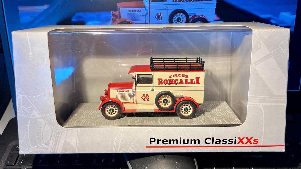 Phänomen Granit 25 bestelwagen 'Circus Roncalli' 1:43, Hobby en Vrije tijd, Ophalen of Verzenden, Nieuw, Bus of Vrachtwagen, Overige merken