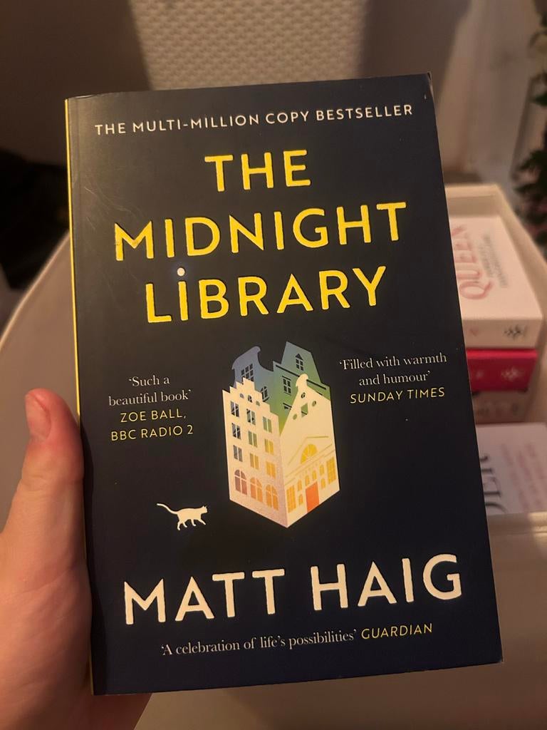 The Midnight Library - Matt Haig, Ophalen of Verzenden, Zo goed als nieuw, Europa overig