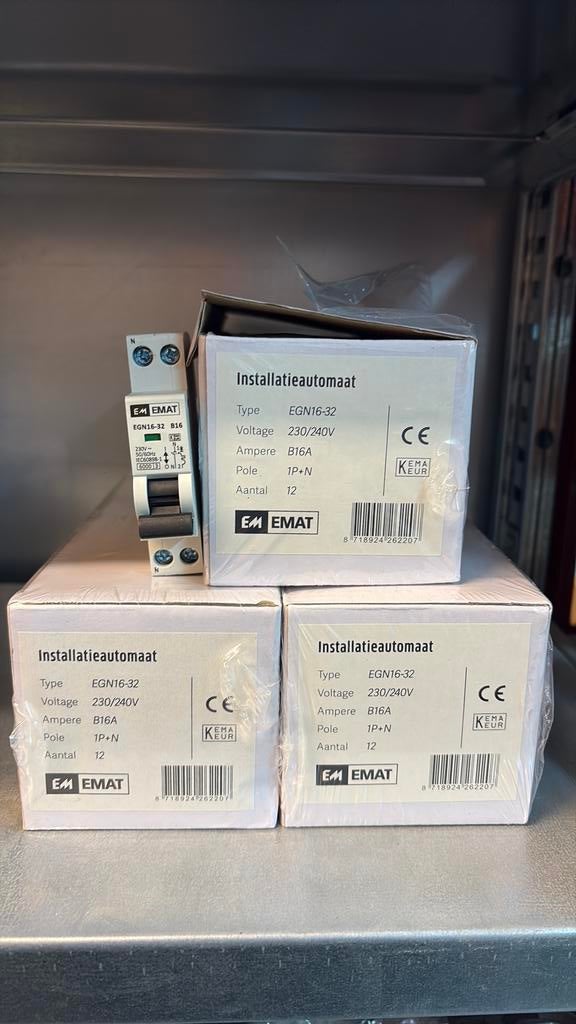 EMAT B16 automaat, Doe-het-zelf en Verbouw, Elektra en Kabels, Ophalen of Verzenden, Zo goed als nieuw, Overige typen