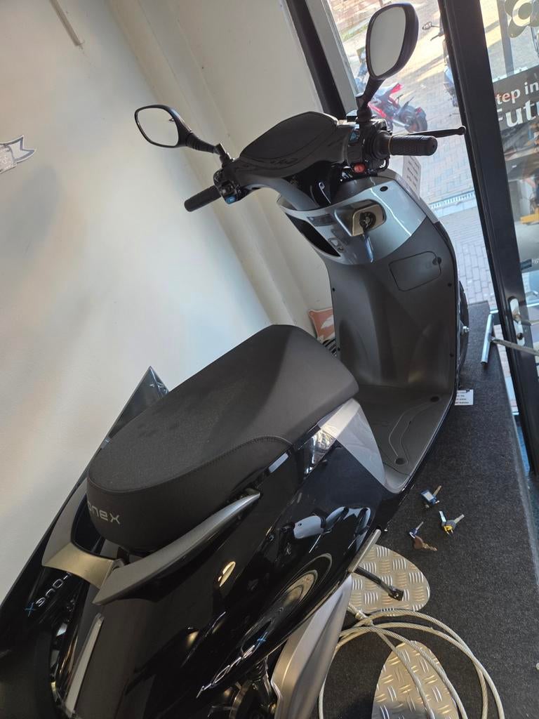 Kymco I-One X Elektrische Scooters - 2 Stuks Rijklaar, Gildenplein12, Overige modellen, Kymco, Maximaal 45 km/u