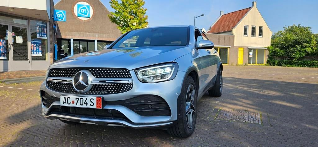 Mercedes Benz GLC Coupe 200 D, Auto's, Mercedes-Benz, 4 cilinders, Diesel, Dealer onderhouden, Zilver of Grijs
