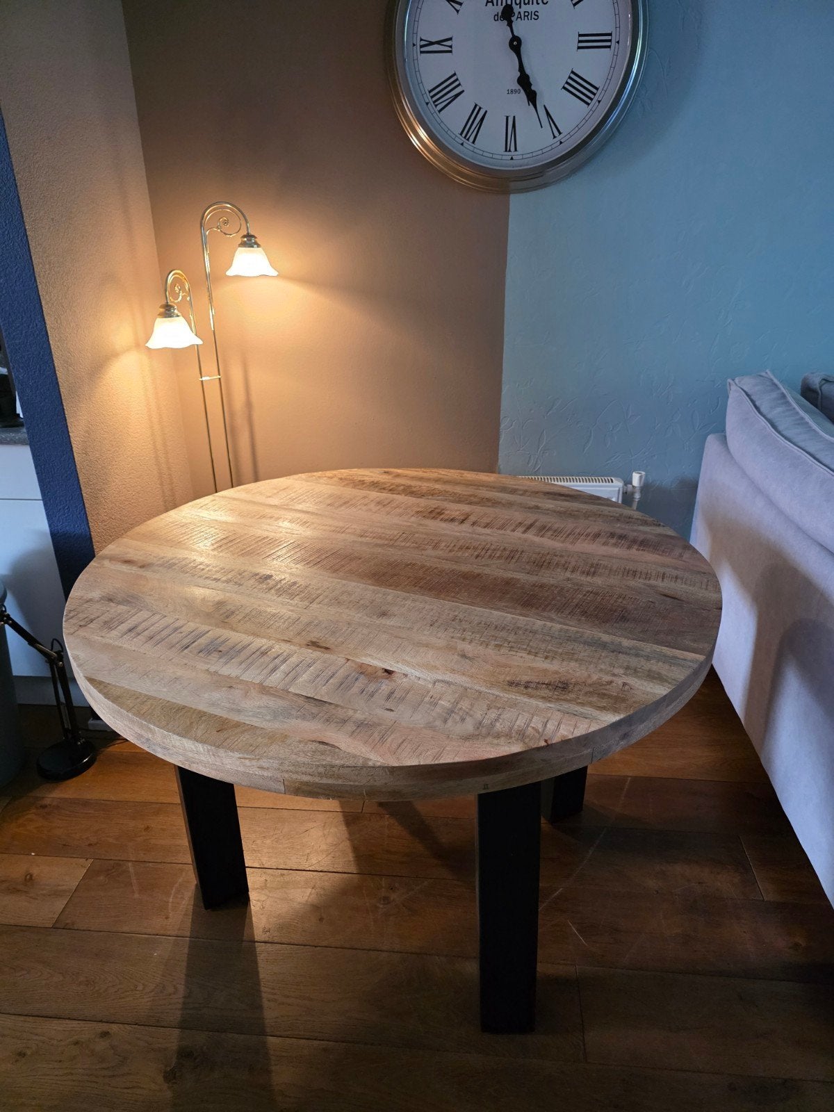 Ronde eettafel. Maart 2026 gekocht. (Bon aanwezig), Huis en Inrichting, Ophalen, Modern, Industrieel, Landelijk, Rond, Zo goed als nieuw