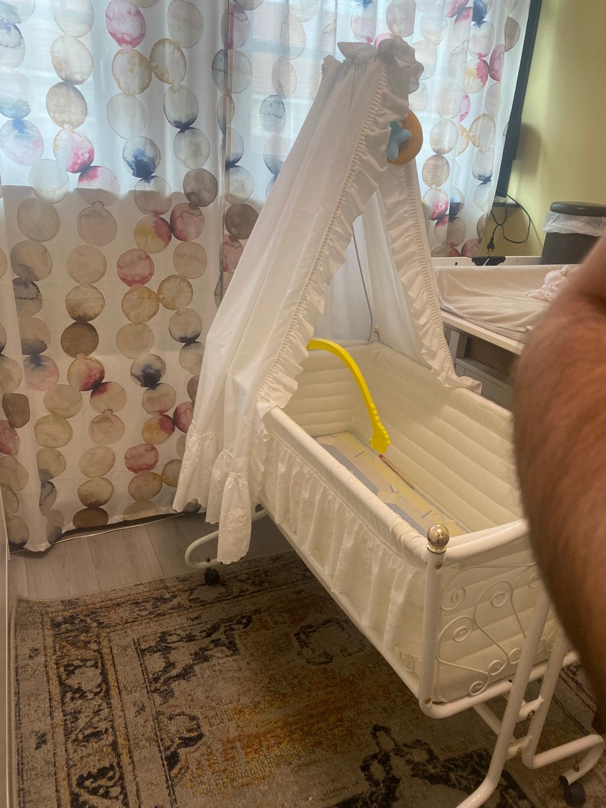 Babywiegje, Ophalen, Zo goed als nieuw, Wit, Accessoires