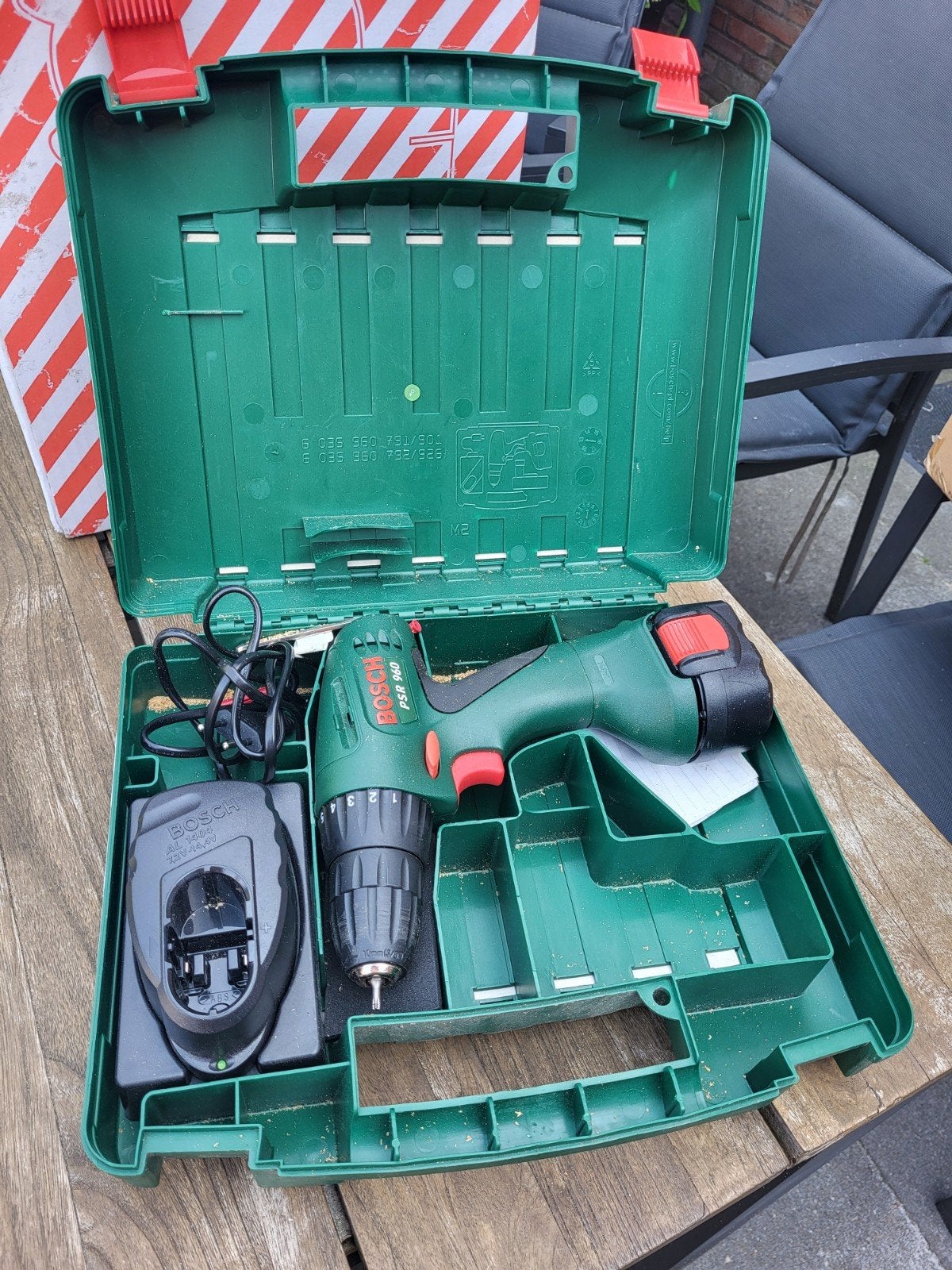 Bosch PSR 960 Accuboormachine met lader en koffer, Gebruikt, Variabele snelheid, Ophalen of Verzenden, Boor- en Schroefmachine