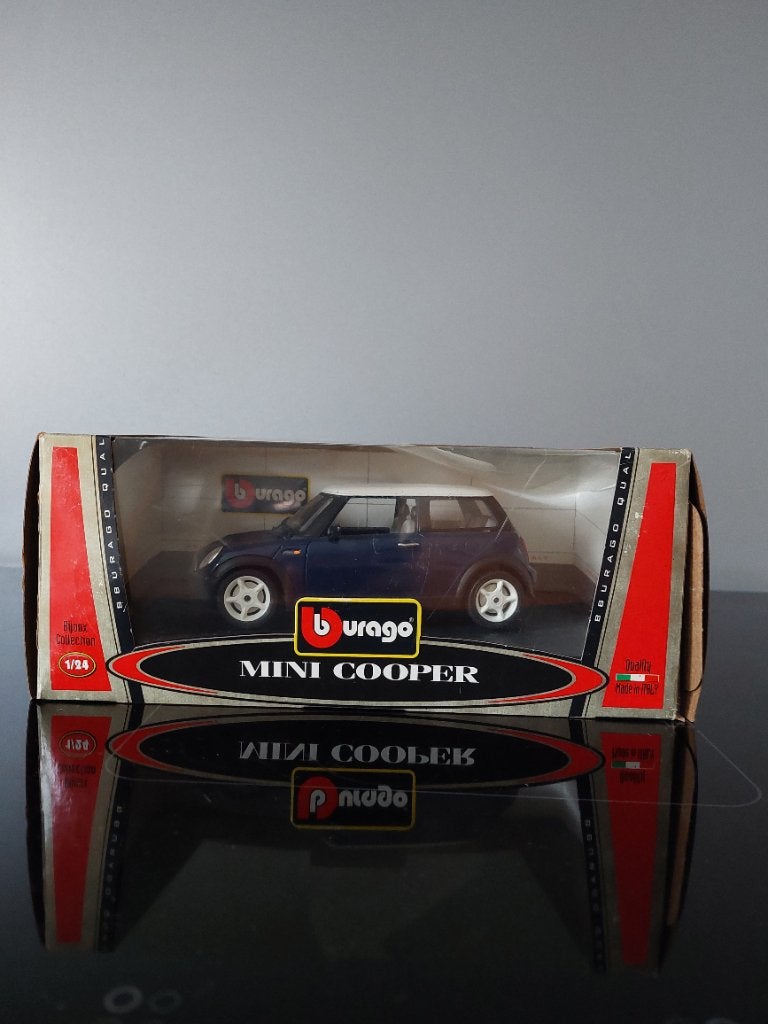 Bburago Mini Cooper 1:24, Ophalen of Verzenden, Zo goed als nieuw, Auto, Bburago