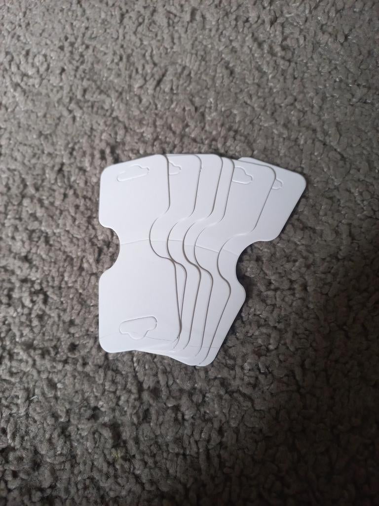 Vouwbaar papiertje voor prijzen van sleutelhangers, Hobby en Vrije tijd, Ophalen, Zo goed als nieuw, Overige thema's, Overige typen