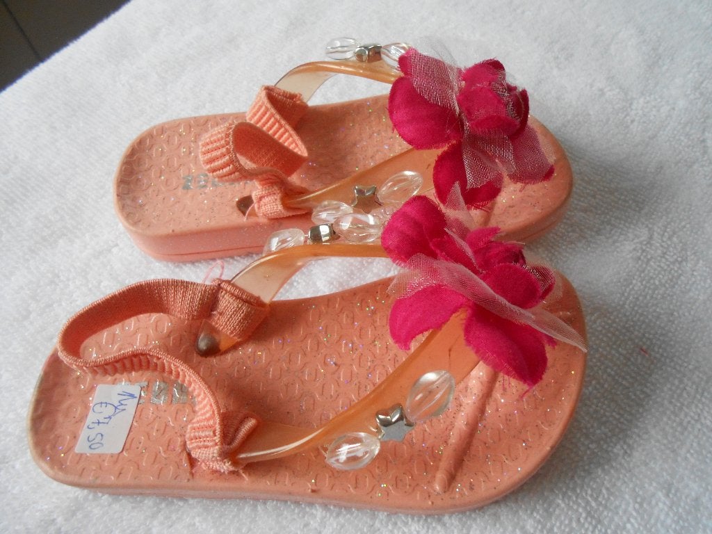 Nieuwe slippers maat 22/23 van ZEBRA met hielbandje, Meisje, Overige typen, Nieuw, Ophalen of Verzenden
