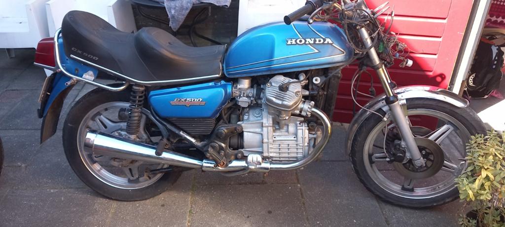 Onderdelen, bijna complete en complete Honda CX500. Dus 2 CX, Ophalen, Gereviseerd