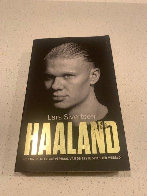 Haaland, Boeken, Sportboeken, Nieuw, Balsport, Ophalen of Verzenden