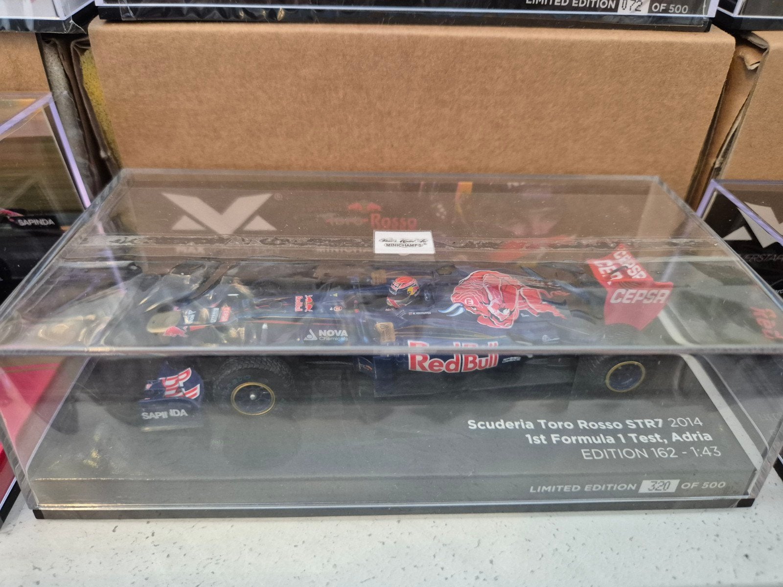 MAX VERSTAPPEN 1:43 COLLECTIE TORO ROSSO ETCETERA FORMULE 1, Ophalen, Nieuw, Auto, MiniChamps