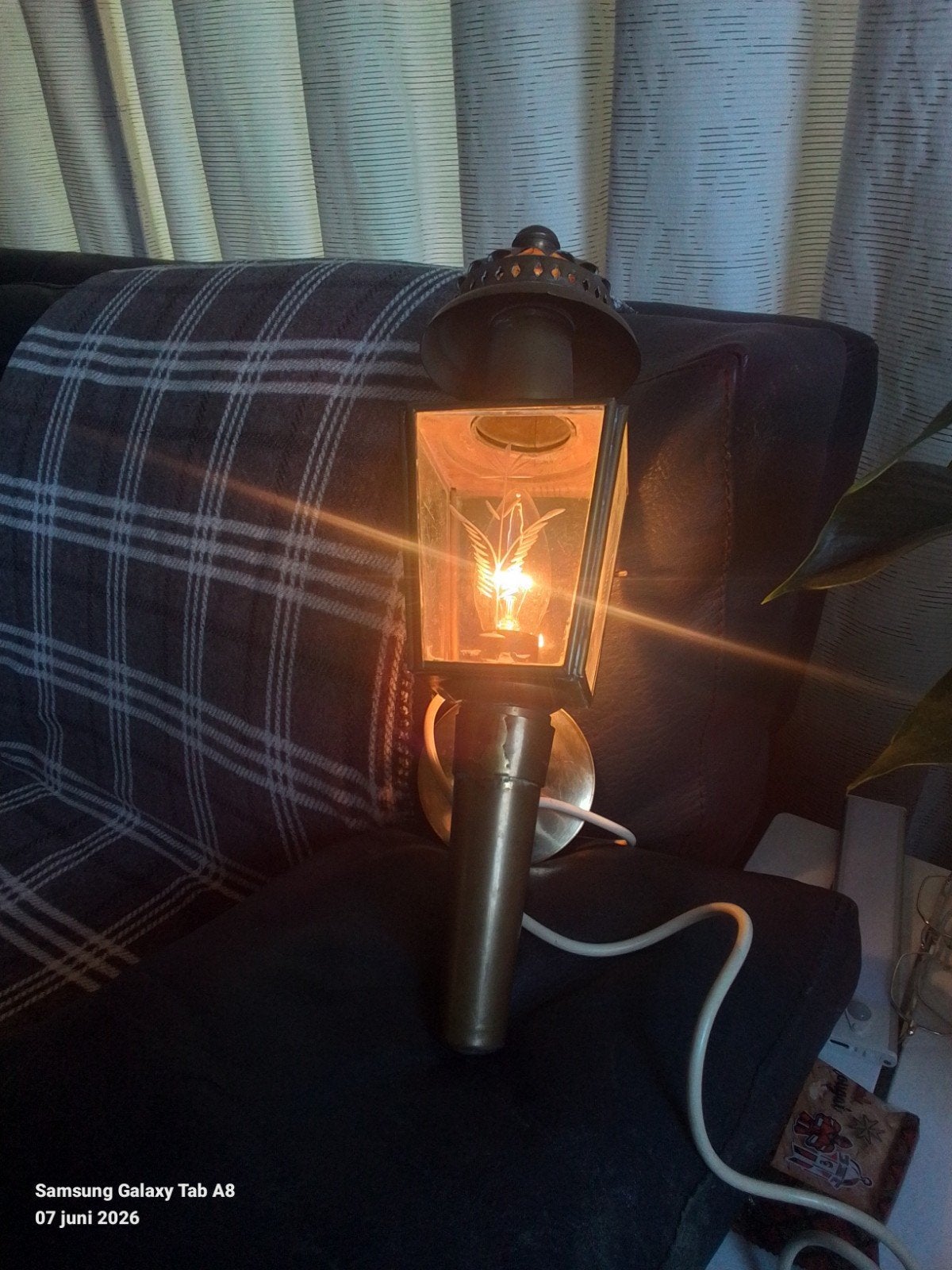 Mooie koetslamp met 220 volt lamp. Koper., Ophalen of Verzenden