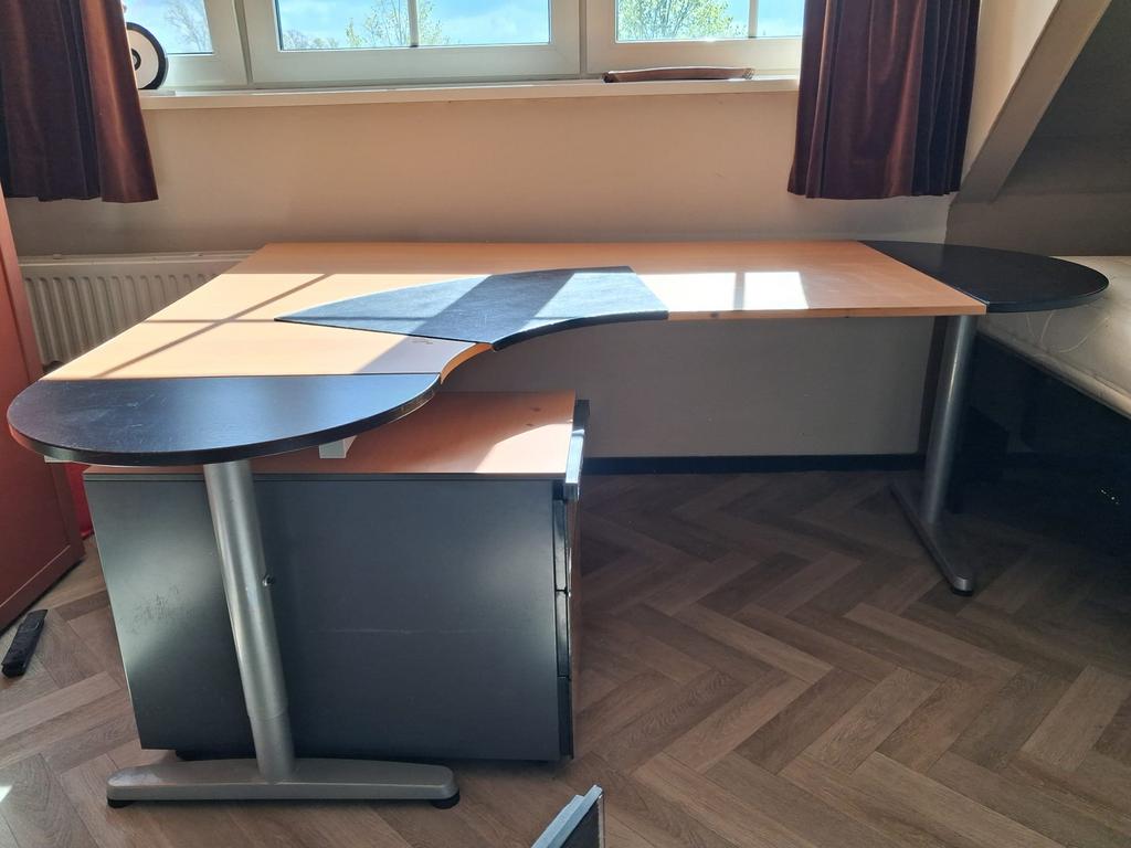 Bureau, Ophalen of Verzenden, Zo goed als nieuw