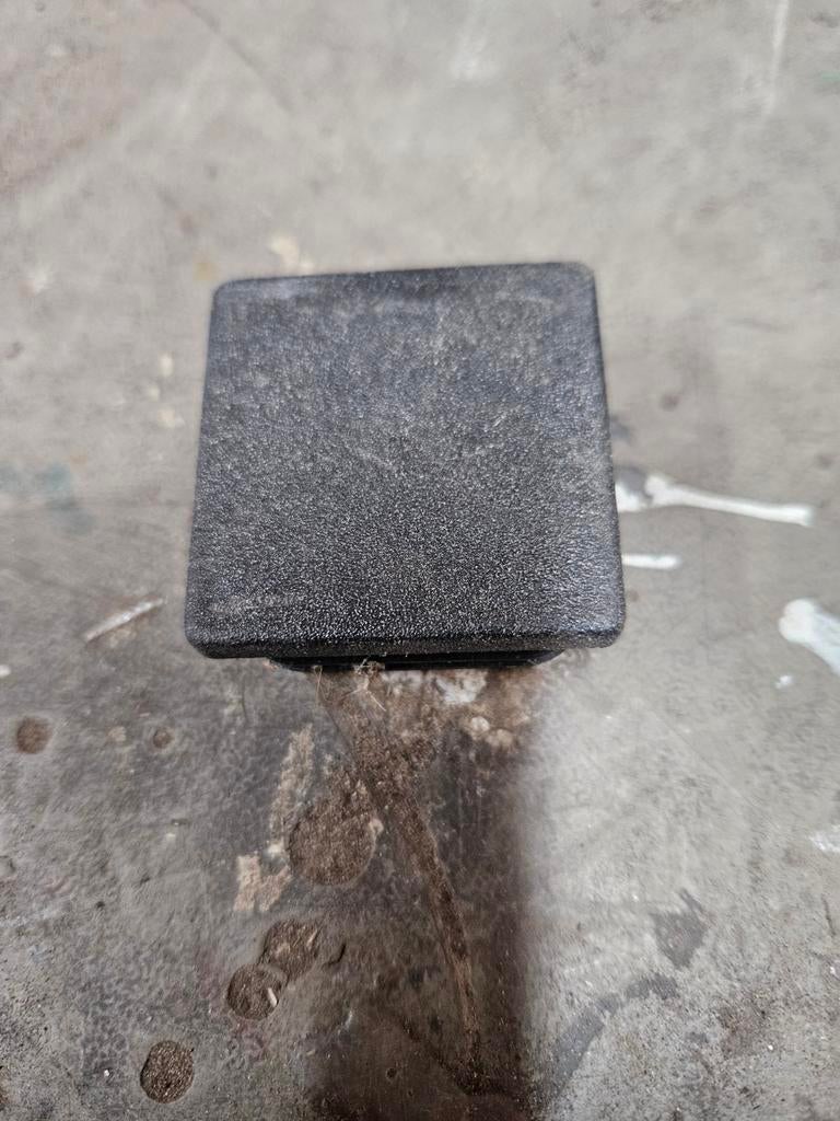 Afsluitdop    inslagen.  45 * 45 mm, Ophalen of Verzenden, Nieuw