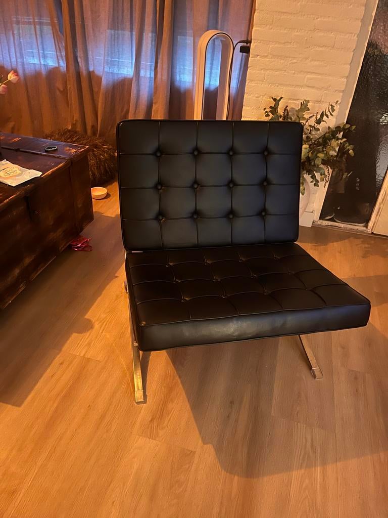 Barcelona replica leer stoel nieuw in verpakking, Huis en Inrichting, Stoelen, Zwart, Nieuw, Leer, Ophalen of Verzenden