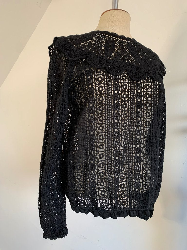 Essentiel Antwerp blouse kant zwart 38/M met lange mouw., Maat 38/40 (M), Verzenden, Zwart, Zo goed als nieuw