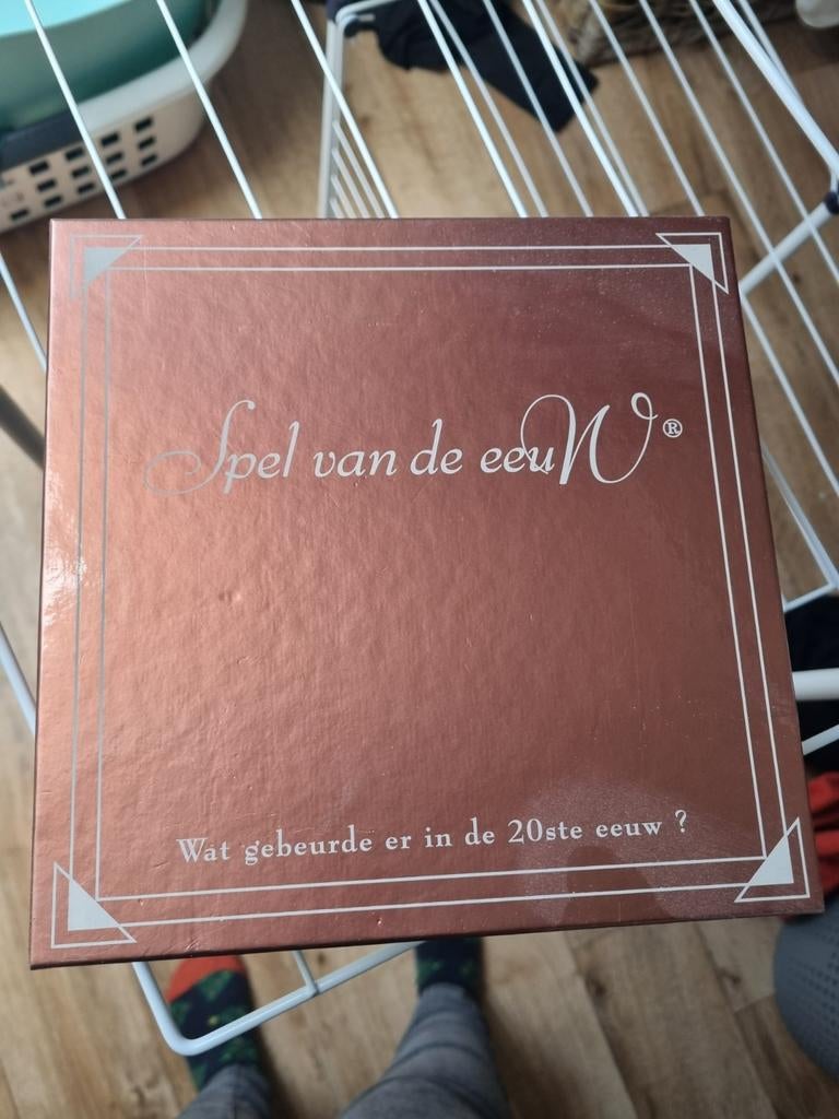 Spel van de eeuw, Hobby en Vrije tijd, Gezelschapsspellen | Bordspellen, Ophalen of Verzenden