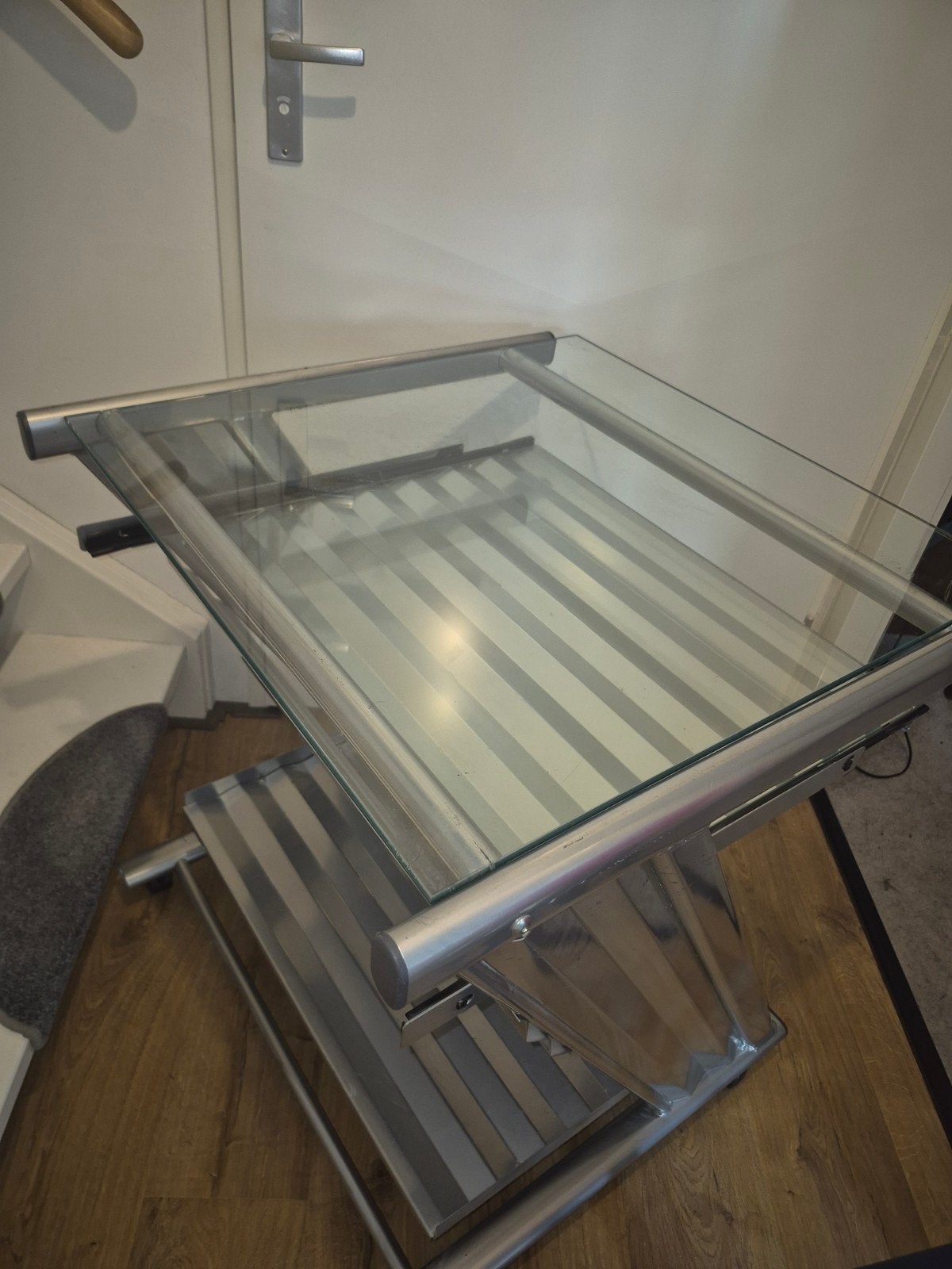 Bijzonder bureau/ computertafel., Huis en Inrichting, Ophalen, Zo goed als nieuw