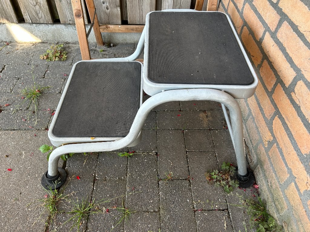 Trapje, caravan of anders, Ophalen, Zo goed als nieuw