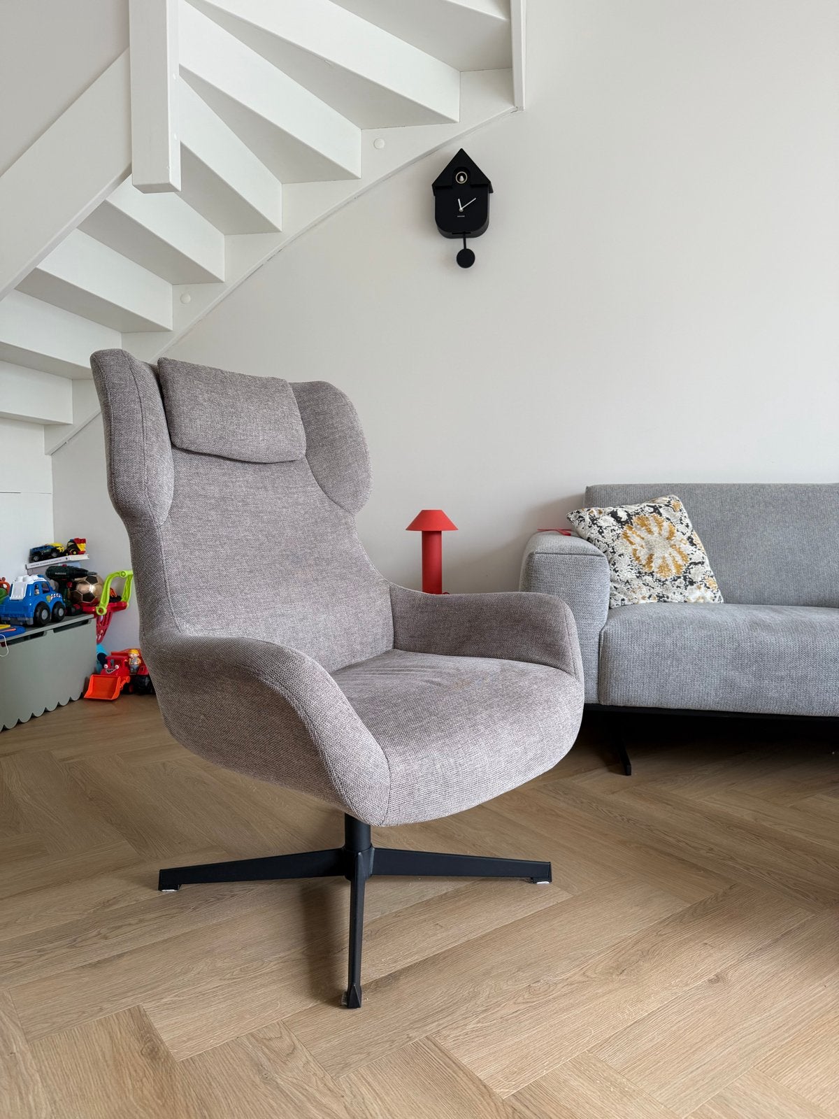Kave Home Comfortabele draaibare fauteuil, Huis en Inrichting, Ophalen of Verzenden, Zo goed als nieuw, Stof, 75 tot 100 cm