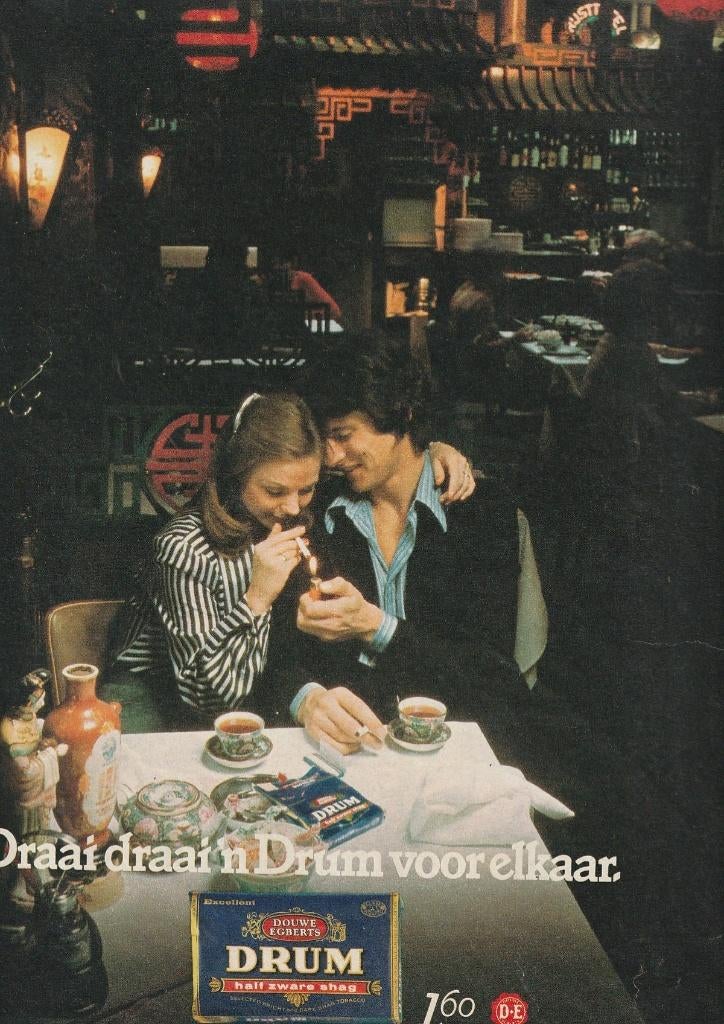 Retro reclame 1974 Drum shag stel in restaurant, Verzamelen, Retro, Overige typen, Verzenden
