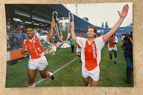Org kleurenfoto Frank Rijkaard en Danny Blind + Europa Cup 1, Verzenden, Zo goed als nieuw, Ajax, Overige typen