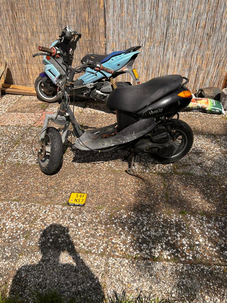 Peugeot Vivacity 50cc (2-takt) — koop of sloop, Ophalen, Gebruikt, Tweetakt, Vivacity