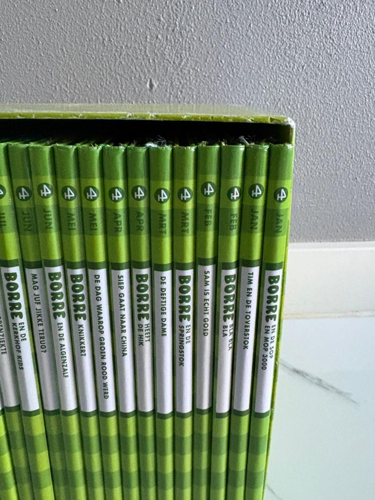 Borre 4 Collection, Boeken, Ophalen, Zo goed als nieuw, Fictie algemeen