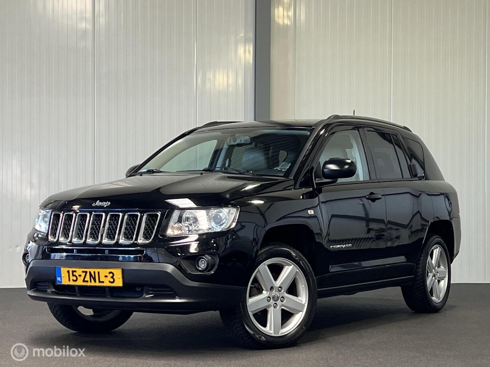 Jeep Compass 2.0 Limited [ NAP leder navigatie cruise ], Auto's, 450 kg, Automatische klimaatregeling, Zwart, Handgeschakeld