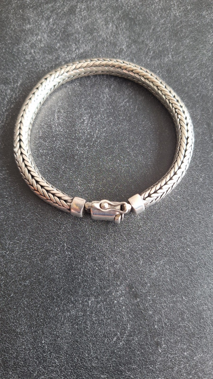Mooie dikke herenarmband XXL - Puur zilver 925, 97 gram, Sieraden, Tassen en Uiterlijk, Armbanden, Ophalen of Verzenden, Zo goed als nieuw