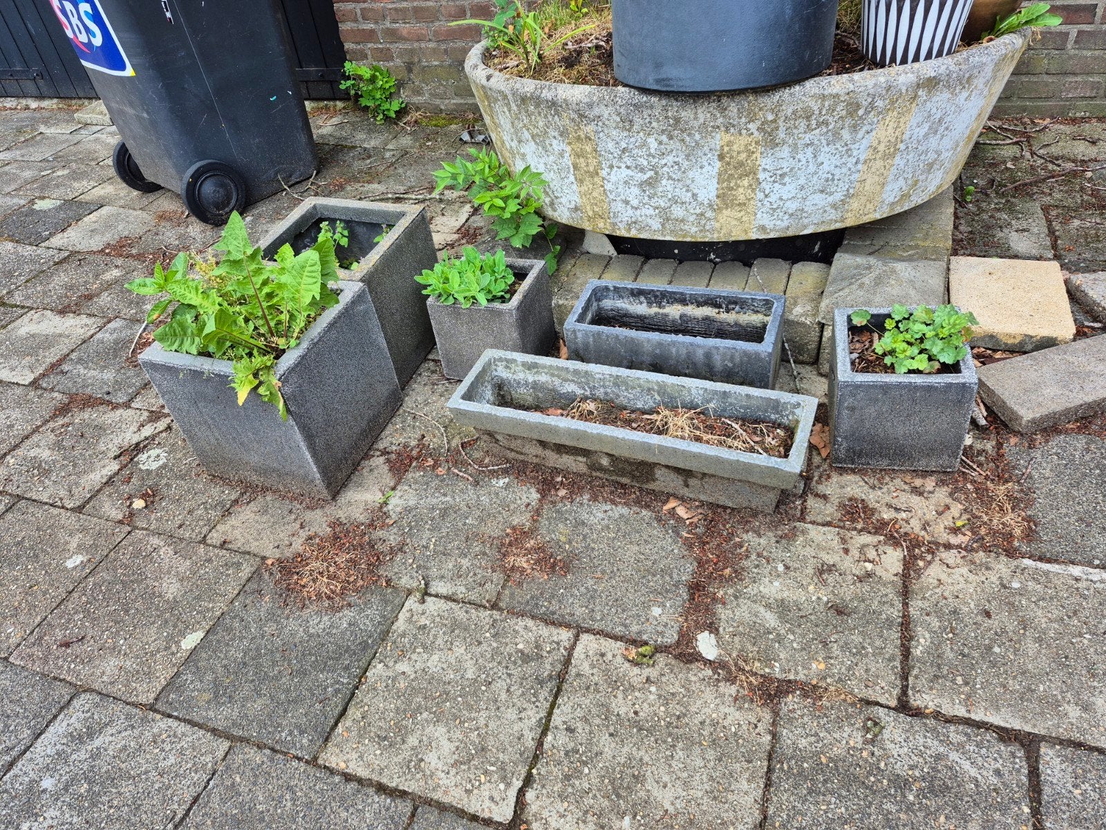 Zware bloembakken, Ophalen, Rond, Minder dan 30 cm