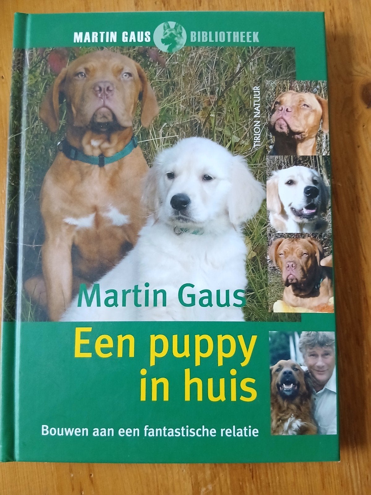 Een puppy in huis, Ophalen of Verzenden, Zo goed als nieuw, Honden