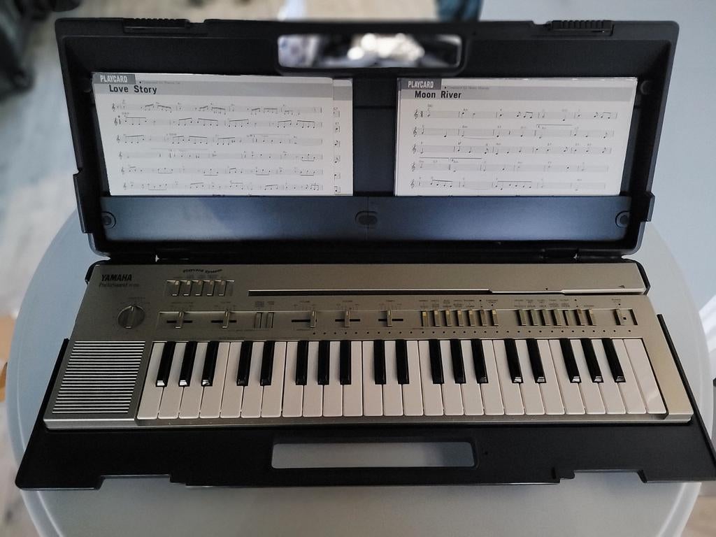 Yamaha PC100 elektrische piano, Ophalen, Zo goed als nieuw, Zwart
