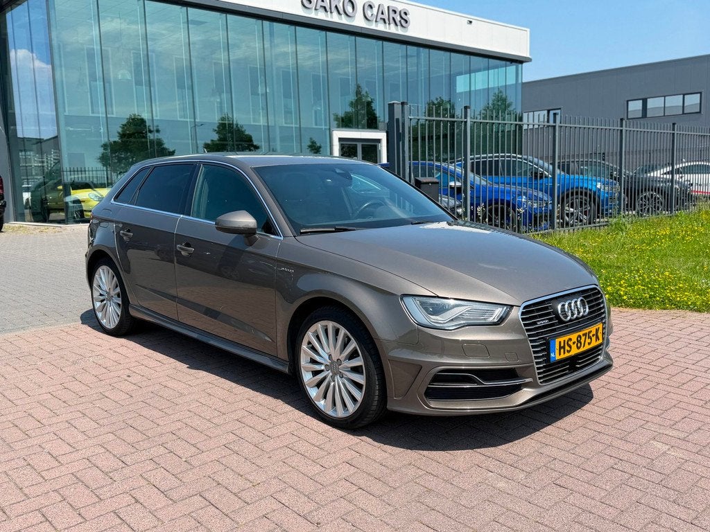 Audi A3 Sportback 1.4 e-tron PHEV Ambition Pro Line plus S-L, 8 kWh, Gebruikt, 4 cilinders, 180 min
