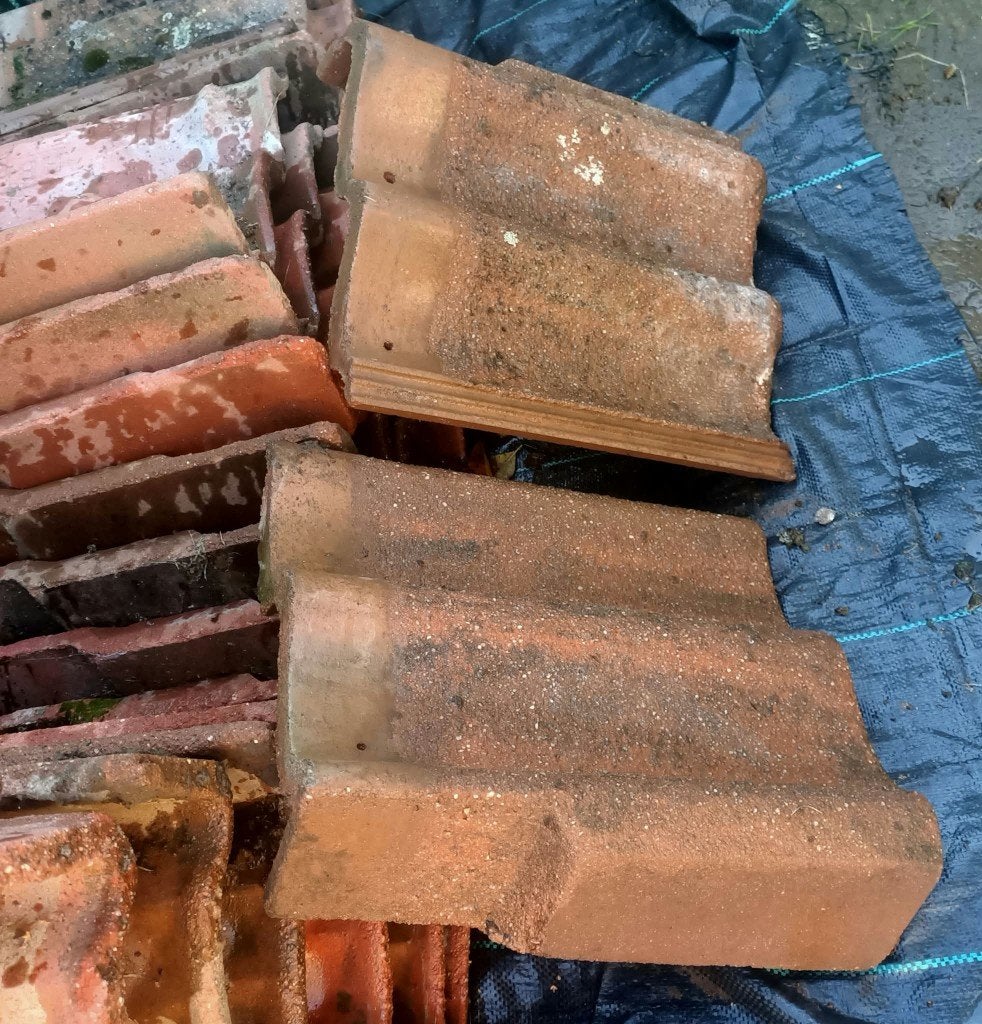 beton sneldek gevelpannen modul RBB kantpan dakpan  € 9,-, Ophalen, Gebruikt, Minder dan 5 m², Dakpannen
