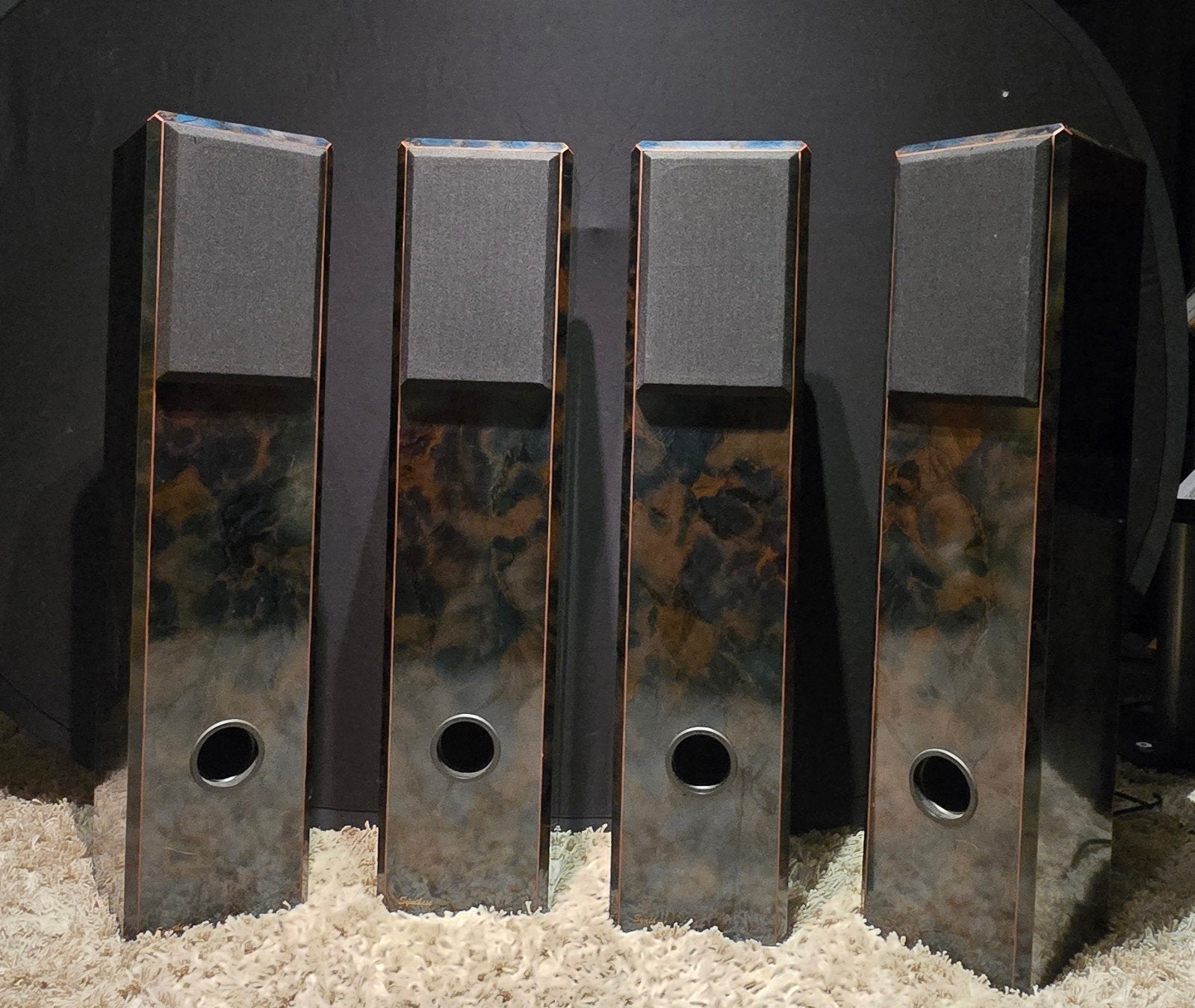 Synthese Classic Floating Two speakers. 4 x, Audio, Tv en Foto, Luidsprekers, 60 tot 120 watt, Overige merken, Ophalen